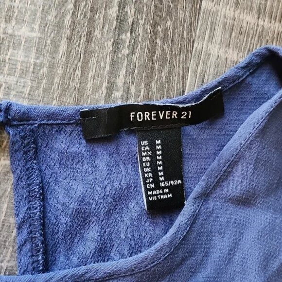 🍁 Forever 21 short sleeve Dress 🍁 - Picture 2 of 4